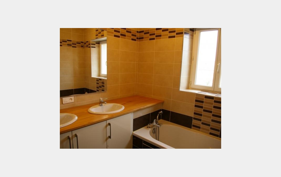 CONSEIL IMMOBILIER FLEURANCE : Appartement | FLEURANCE (32500) | 98 m2 | 650 € 