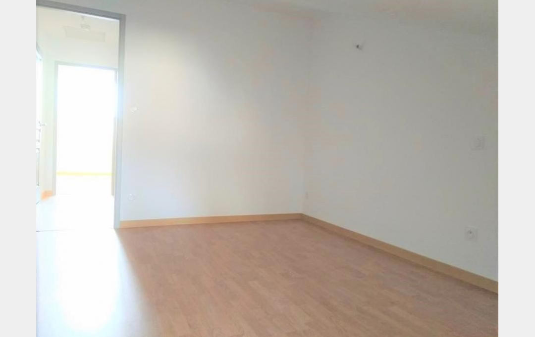 CONSEIL IMMOBILIER FLEURANCE : Appartement | FLEURANCE (32500) | 48 m2 | 490 € 