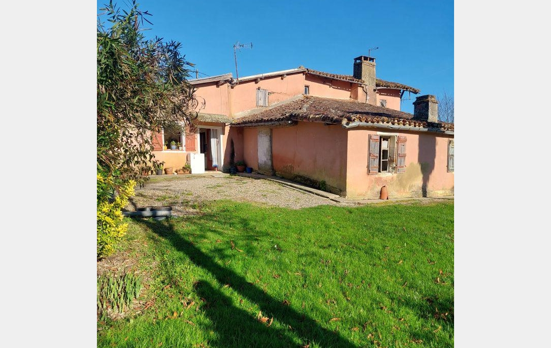 CONSEIL IMMOBILIER FLEURANCE : House | SAINTE-RADEGONDE (32500) | 200 m2 | 67 500 € 
