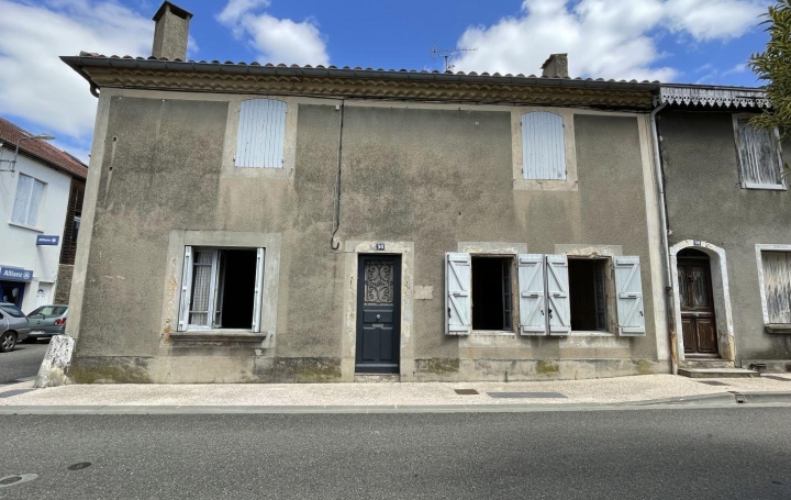 Maison   FLEURANCE  185 m2 133 450 € 