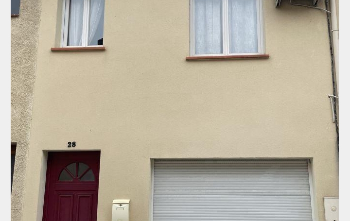 Maison de ville FLEURANCE 114 m2 160 500 € Maison de ville FLEURANCE 114 m2 160 500 €